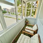 3br With Free Wifi & Parking