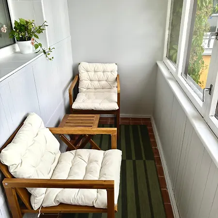 3br With Free Wifi & Parking *