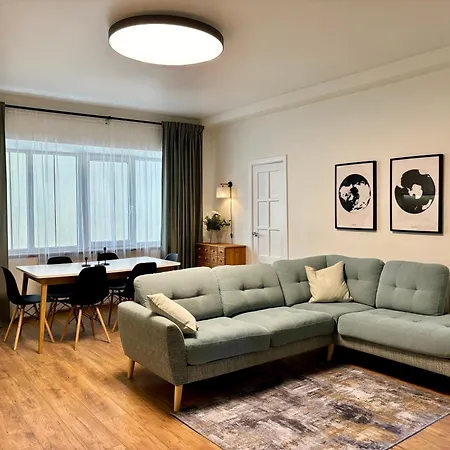 Апартаменты Stay, 3-bedroom & Free Parking! *