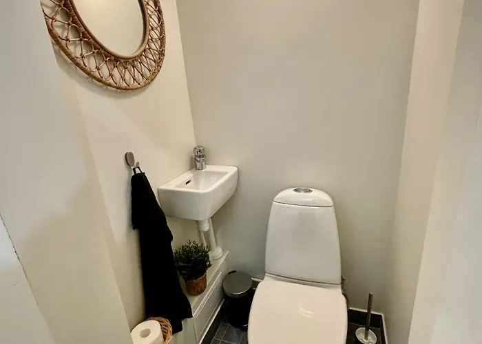 3br With Free Wifi & Parking *