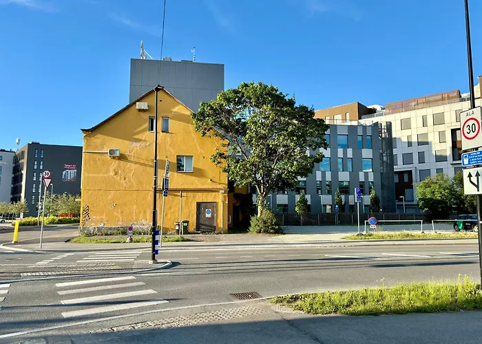 3br With Free Wifi & Parking Apartmán *